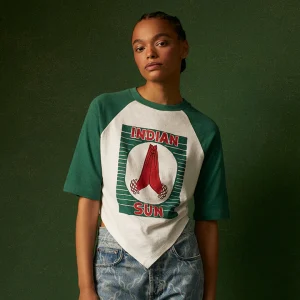 Tee-shirt en coton imprimé mains jointes
