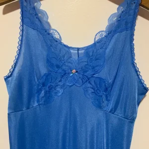 Combinaison Robe bleue Dentelle et petite fleur - Vintage 1980 Dentelle