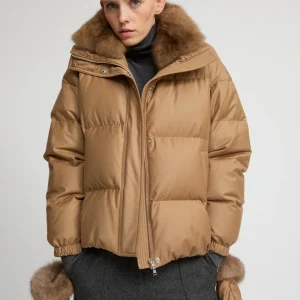 Doudoune courte en tissu flanelle Loro Piana avec col en fourrure de zibeline