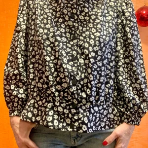 Chemisier à fleurs Vintage Élégance - T44