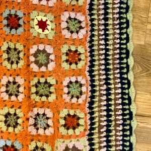 Très grand couvre lit Couverture Laine Crochet Vintage 1970