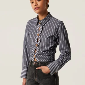 Chemise courte à ouverture tresse