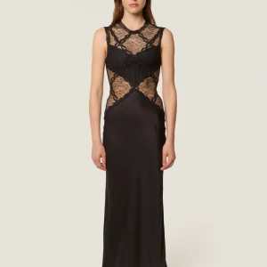 Robe longue en dentelle et satin